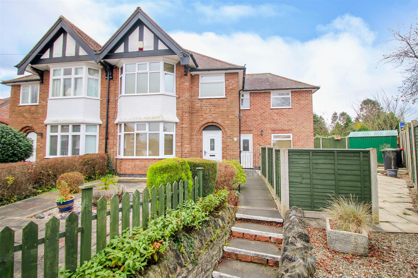 Farm Road, Chilwell Robert Ellis Estate Agents